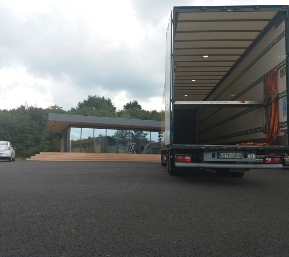 13.5 Meter Mega Koffer Trailer