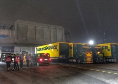 Trucking Service GmbH LKWs vor einem Stadion