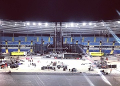 Trucking Service GmbH LKWs vor einem Stadion