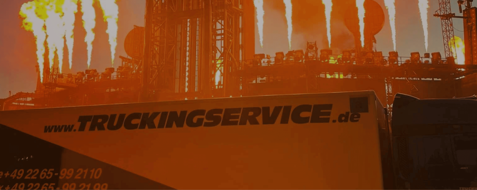 Fahrzeug der Trucking Service GmbH auf einem Festival